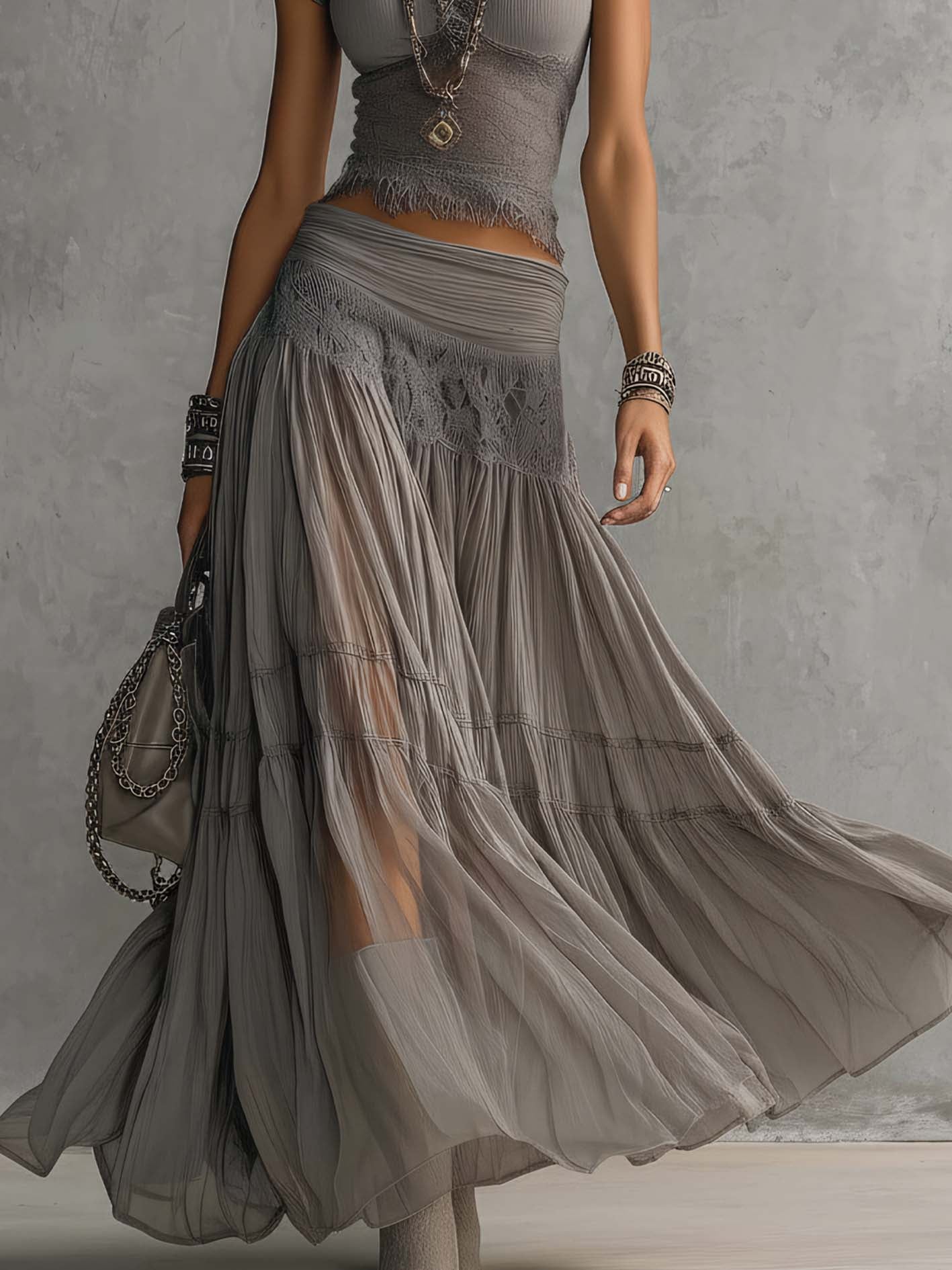 Verónica | Conjunto de blusa gris con paneles de encaje y falda larga plisada