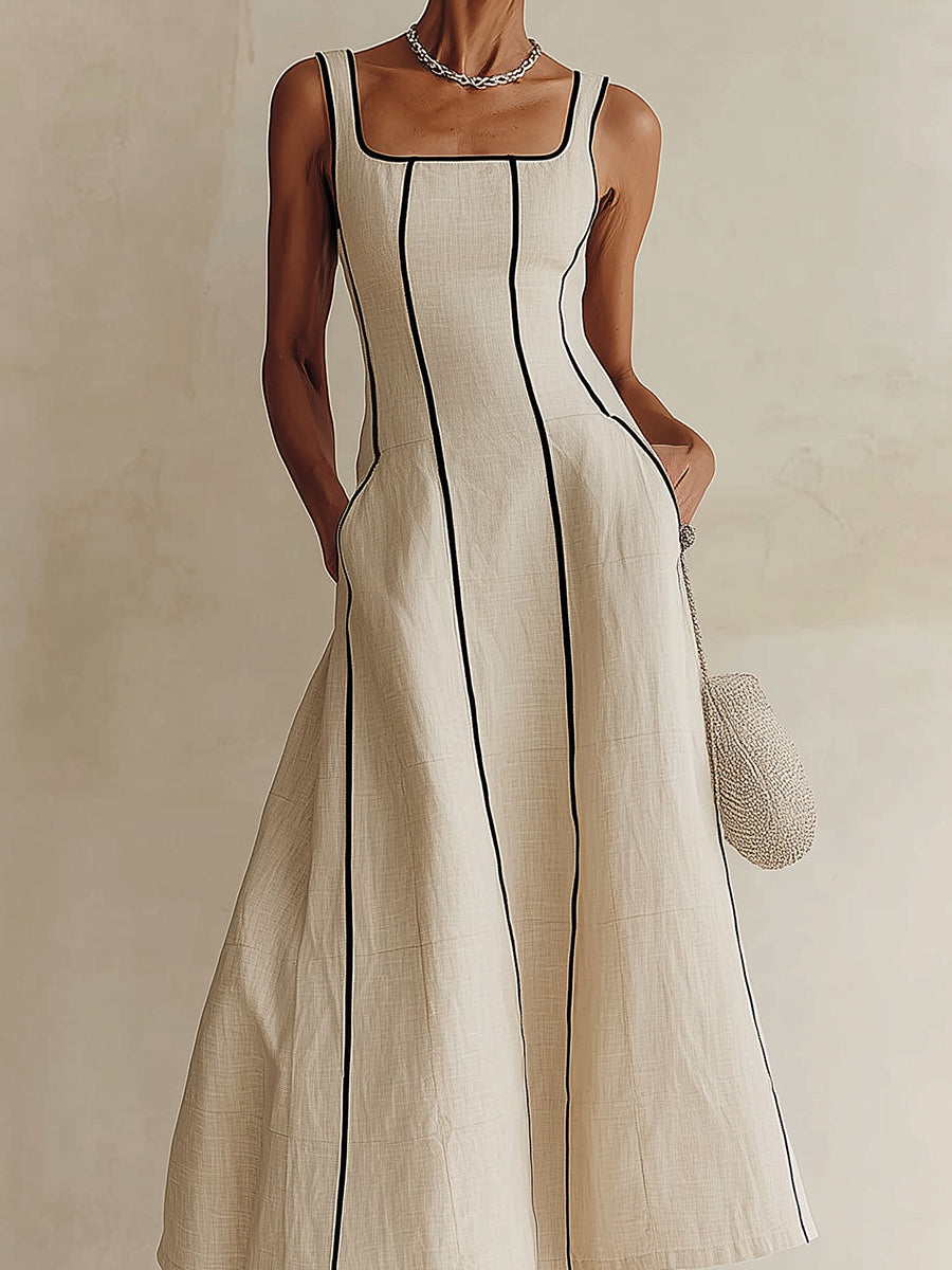 Teresa | Vestido largo de corte en A con rayas negras de estilo minimalista
