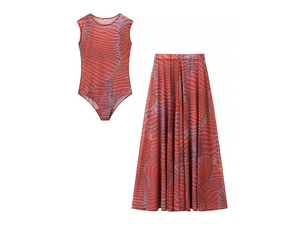 Claudia | Conjunto de Body y Falda con Diseño Ondulado